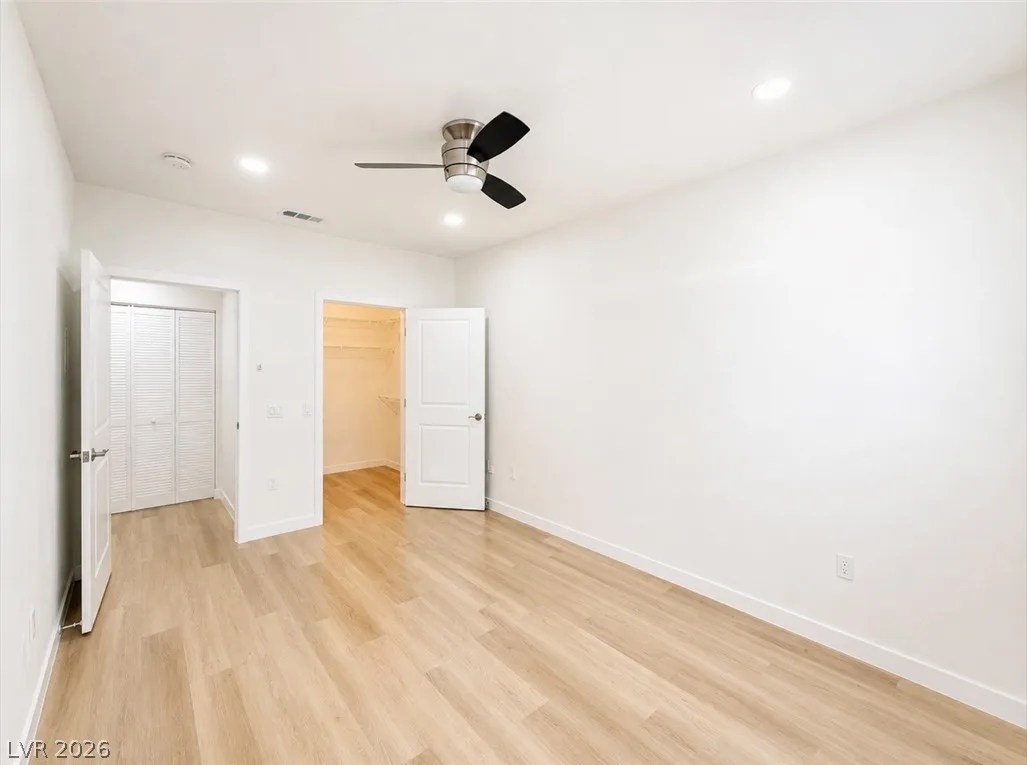 5415 West Harmon Avenue 1017 — photo 5