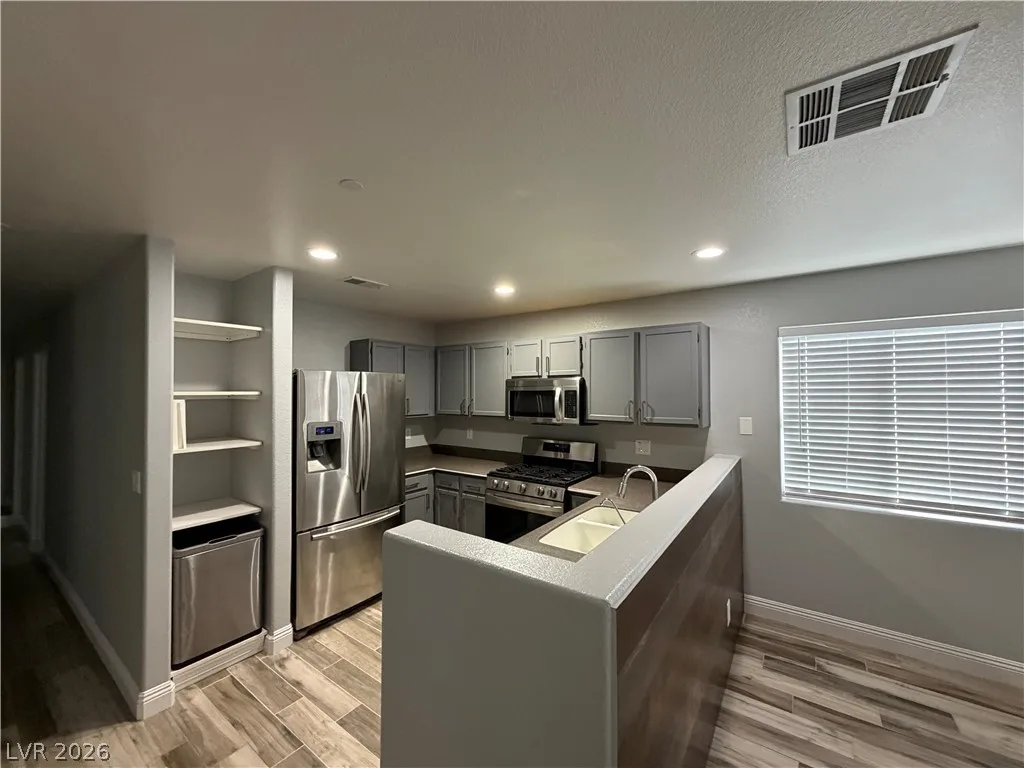 3897 Captain Jon Avenue — photo 4