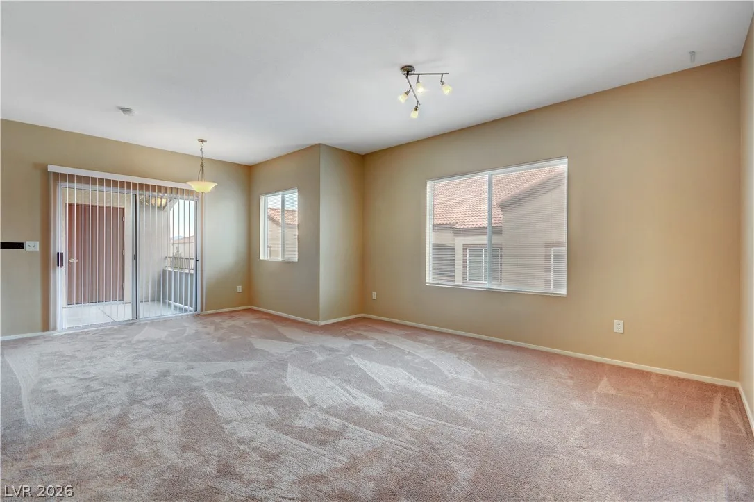 9580 West Reno Avenue 228 — photo 3