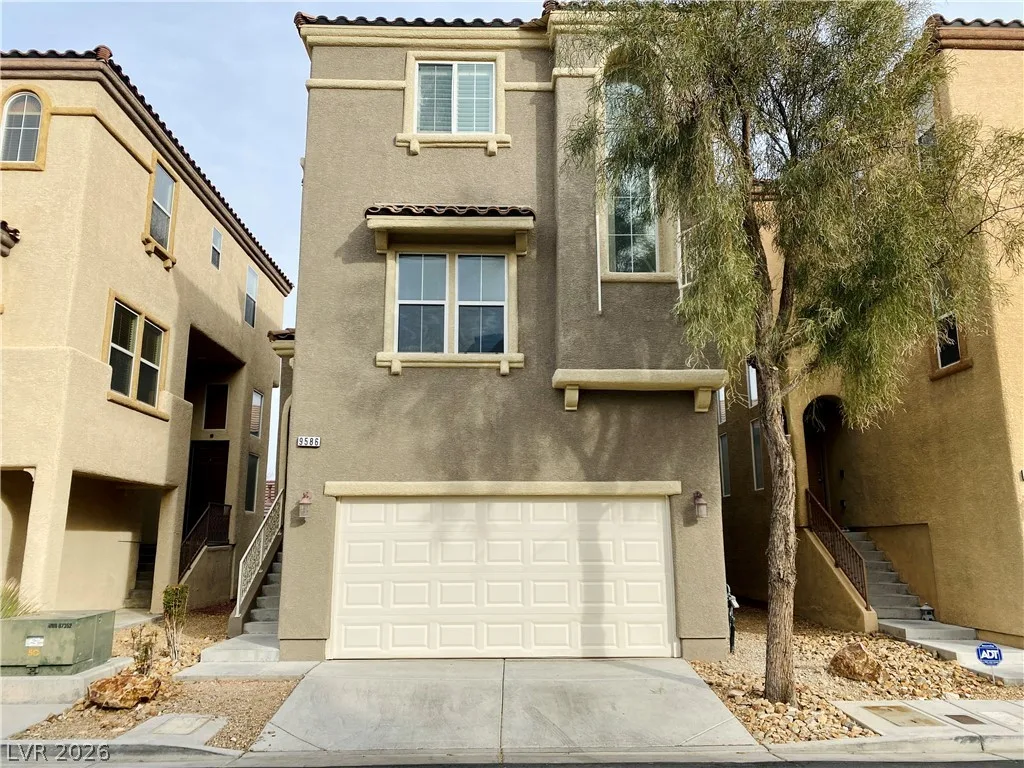 9586 Summer Furnace Street — photo 1