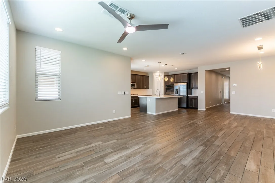 6008 Bugsy Street — photo 5