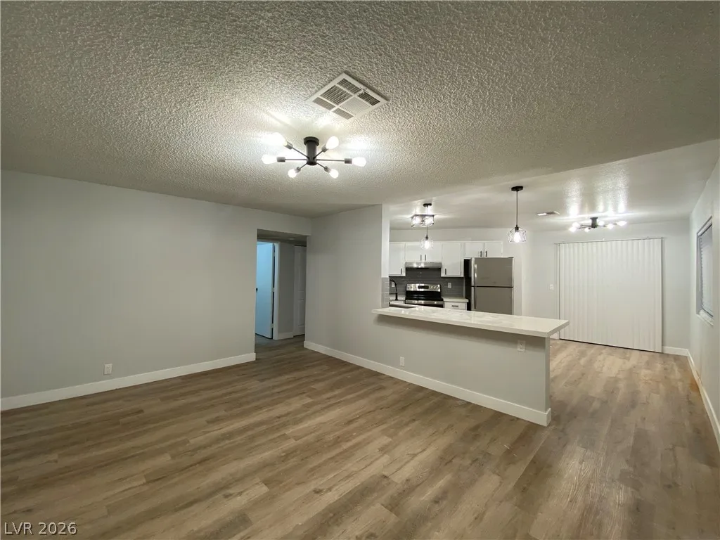 5081 Pioneer Avenue 201 — photo 3