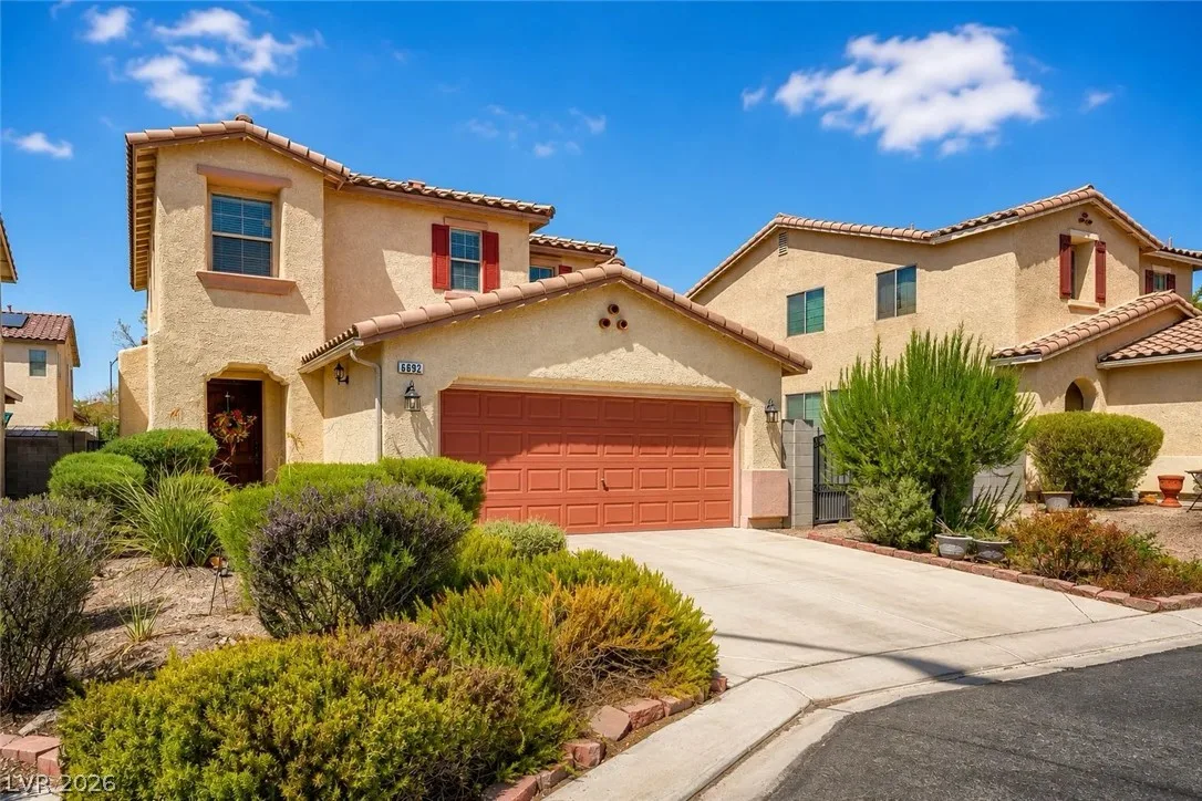 6692 Chariots Path Court — photo 1