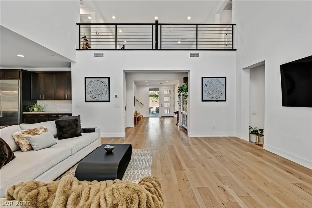 10287 Meridian Hill Avenue — photo 4