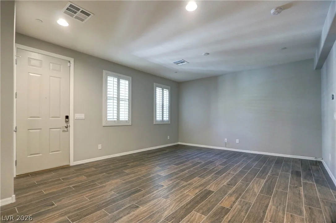 93 Alamere Falls Drive — photo 4