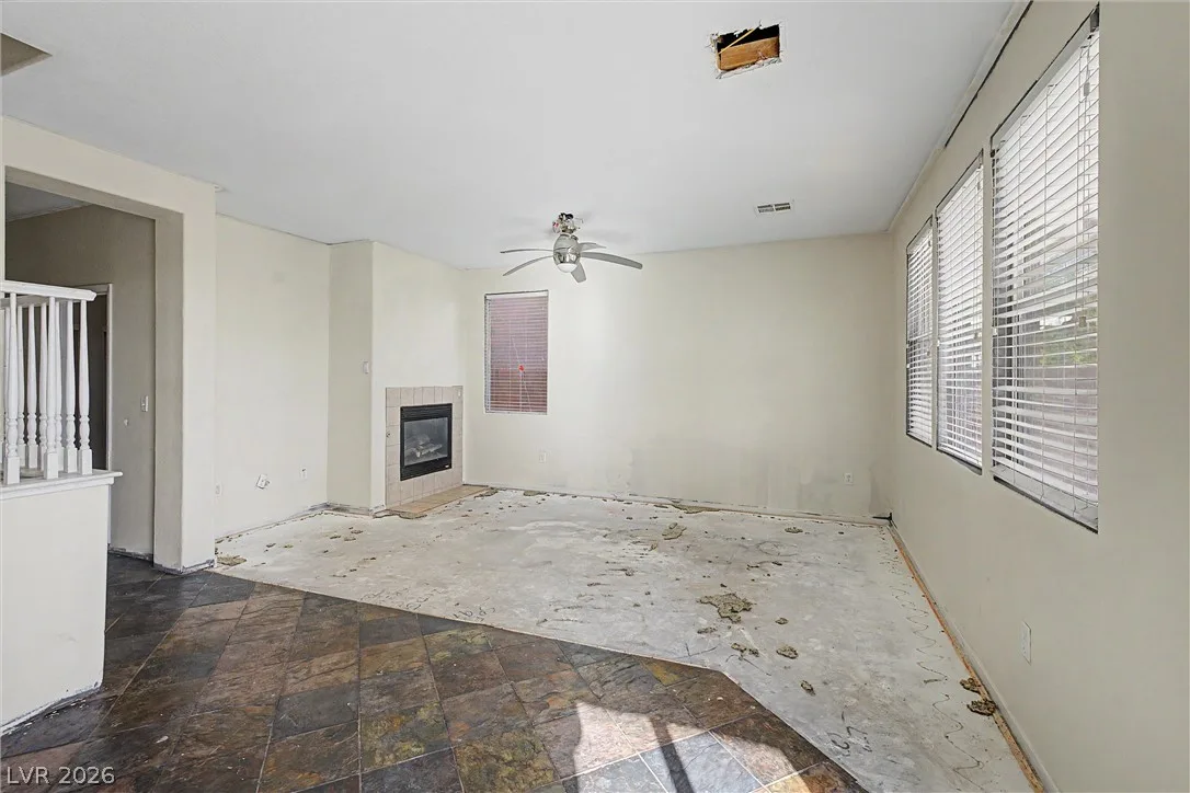 4017 Cherokee Rose Avenue — photo 4