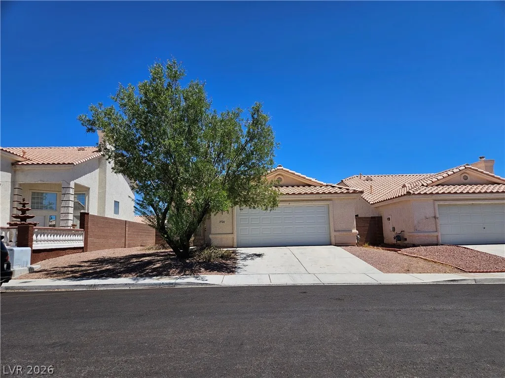 3726 Grand Viewpoint Court — photo 1