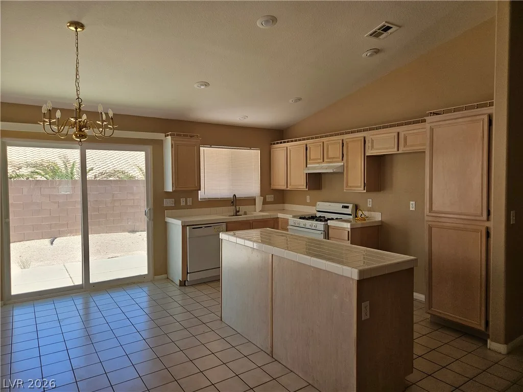 3726 Grand Viewpoint Court — photo 3