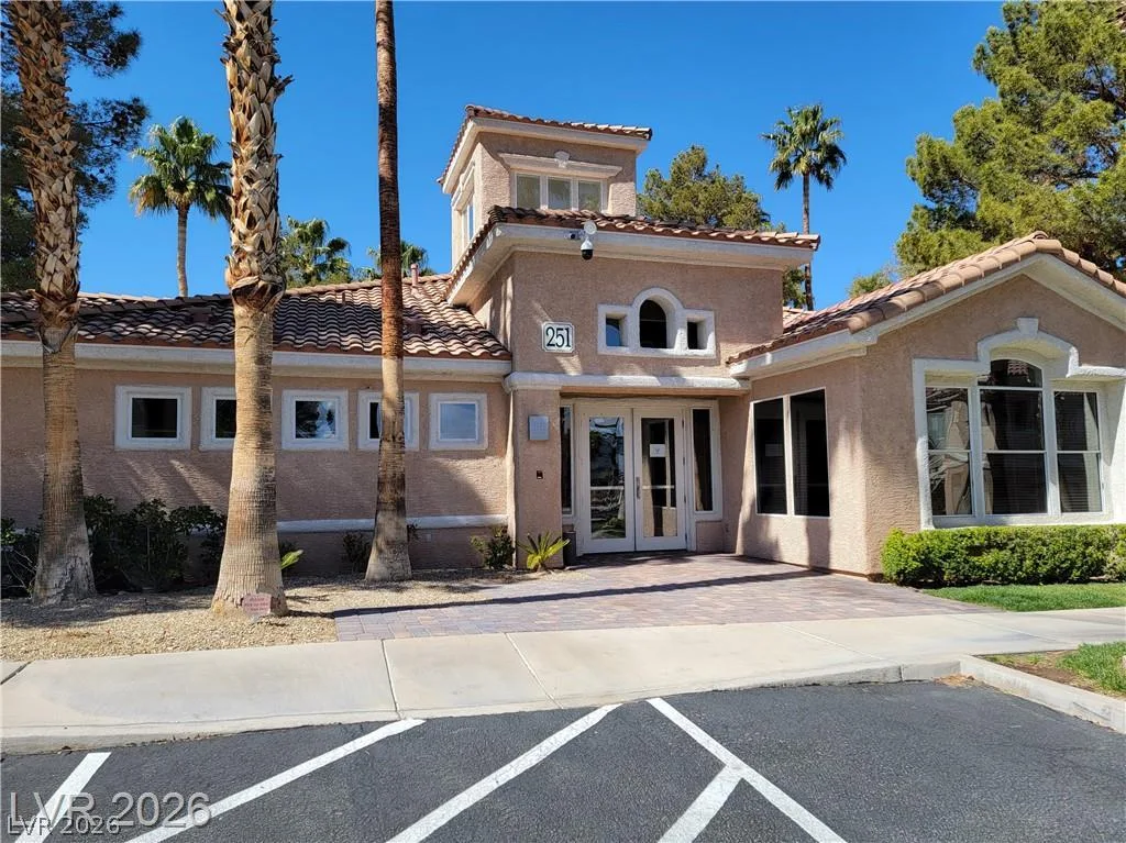 251 South Green Valley Parkway 4414 — photo 3