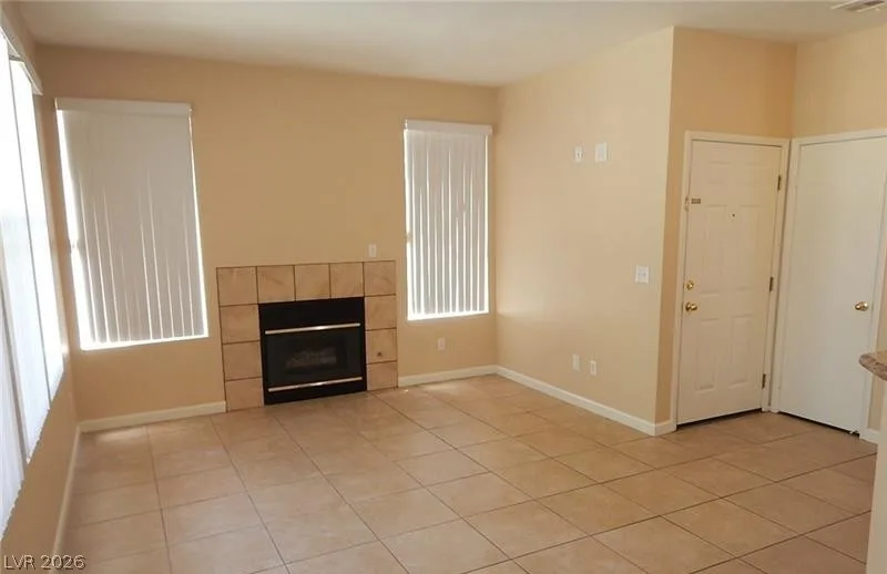 251 South Green Valley Parkway 4414 — photo 4