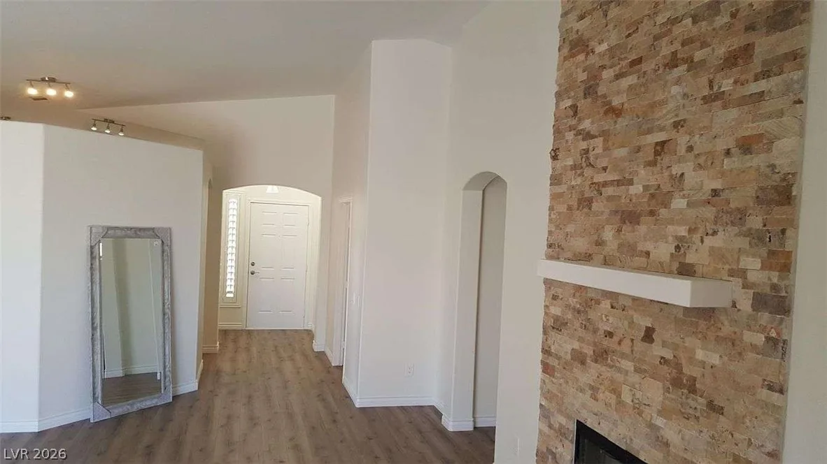 3024 Gulf Breeze Drive — photo 2
