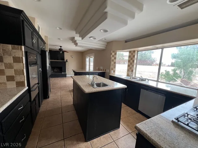 3662 Calmosa Street — photo 5