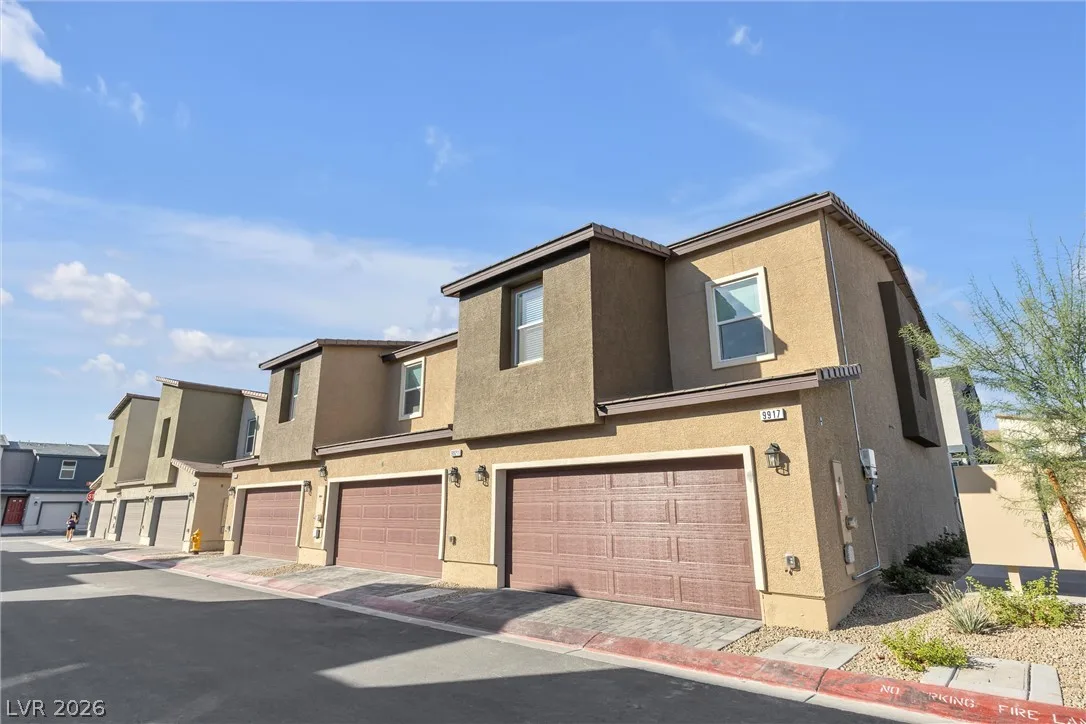 9921 Bumblebee Hills Street — photo 1