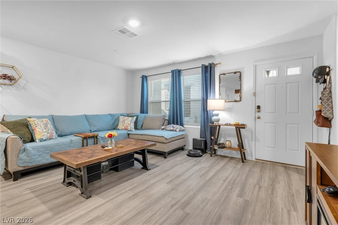 9921 Bumblebee Hills Street — photo 3