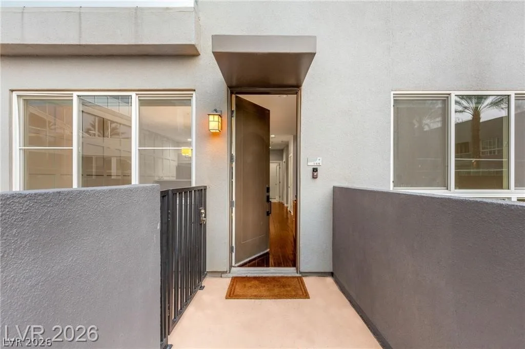 4545 Dean Martin Drive 101 — photo 3