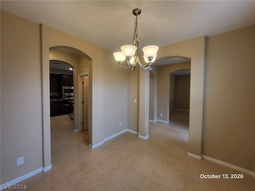 6926 Castle Mountain Avenue — photo 2