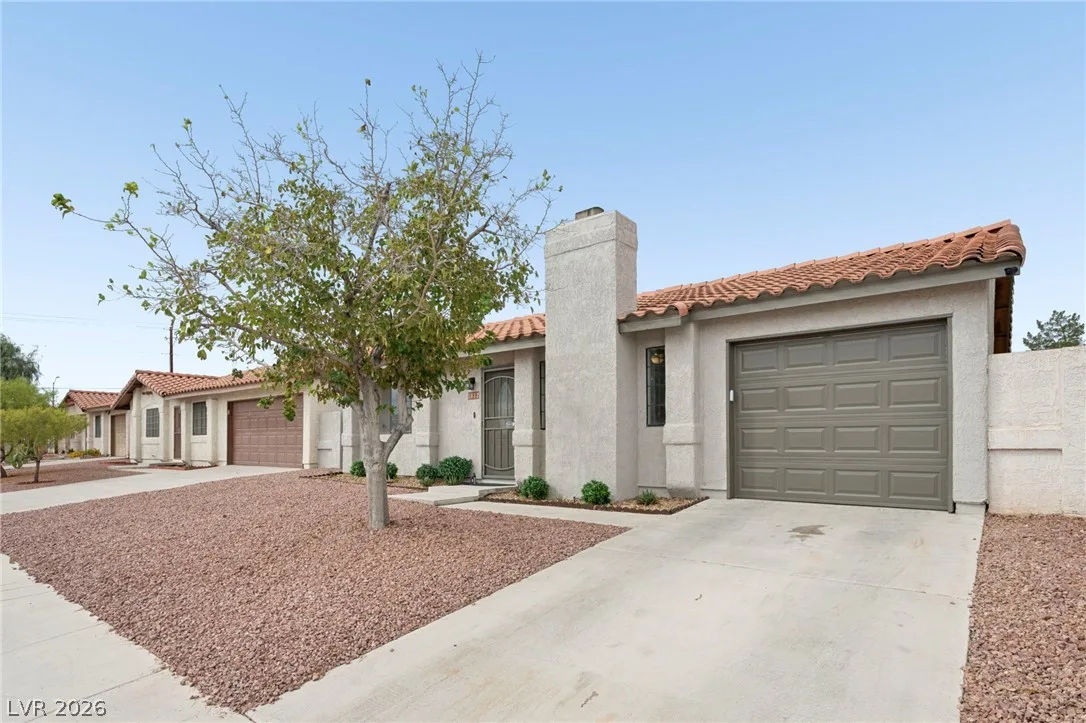 1612 Joshua Tree Court — photo 2