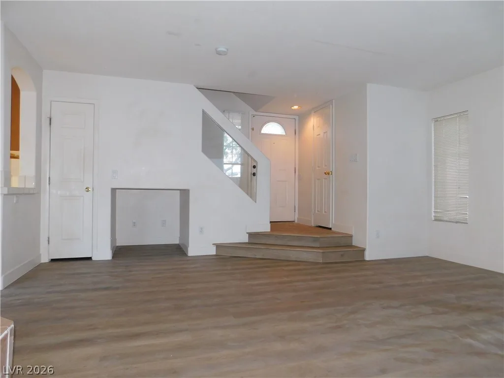 10062 HERMIT RAPIDS Avenue — photo 5