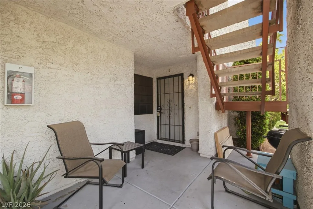 5099 Eldora Avenue 1 — photo 3