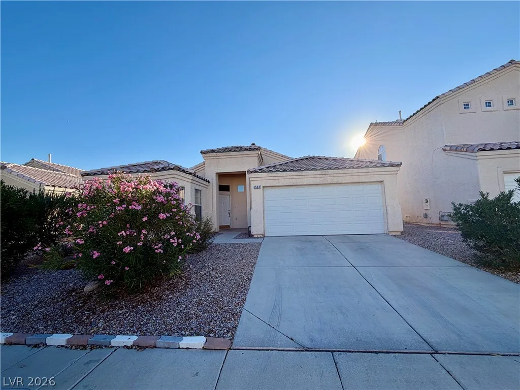 1594 Raining Hills Street — photo 2