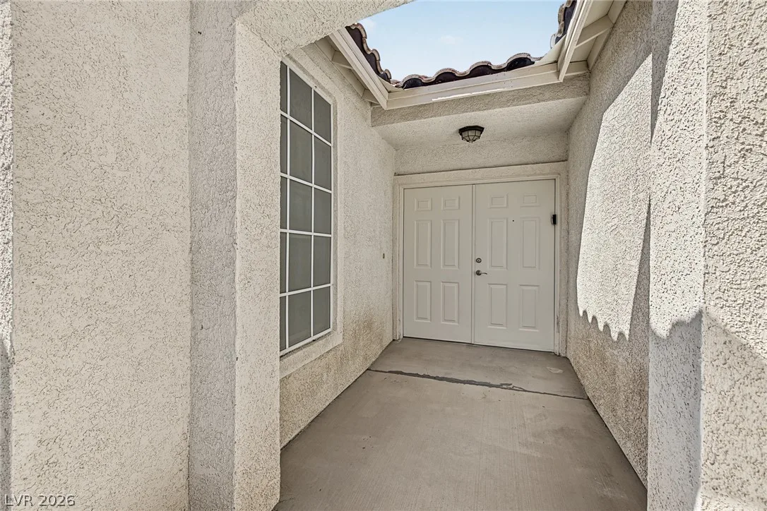321 John Henry Drive — photo 4