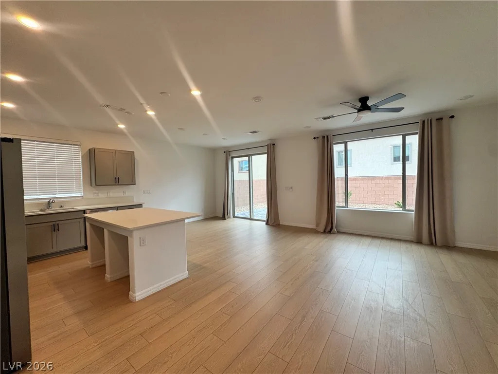 10210 Restless River Street — photo 4