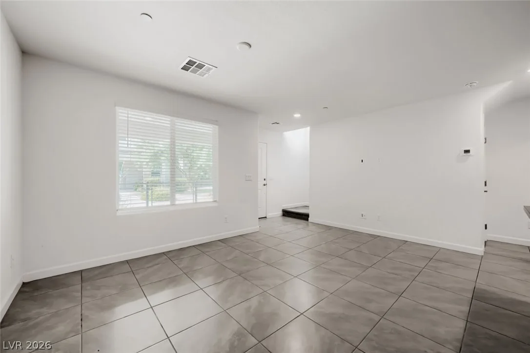 3509 Golden Chariot Avenue — photo 5