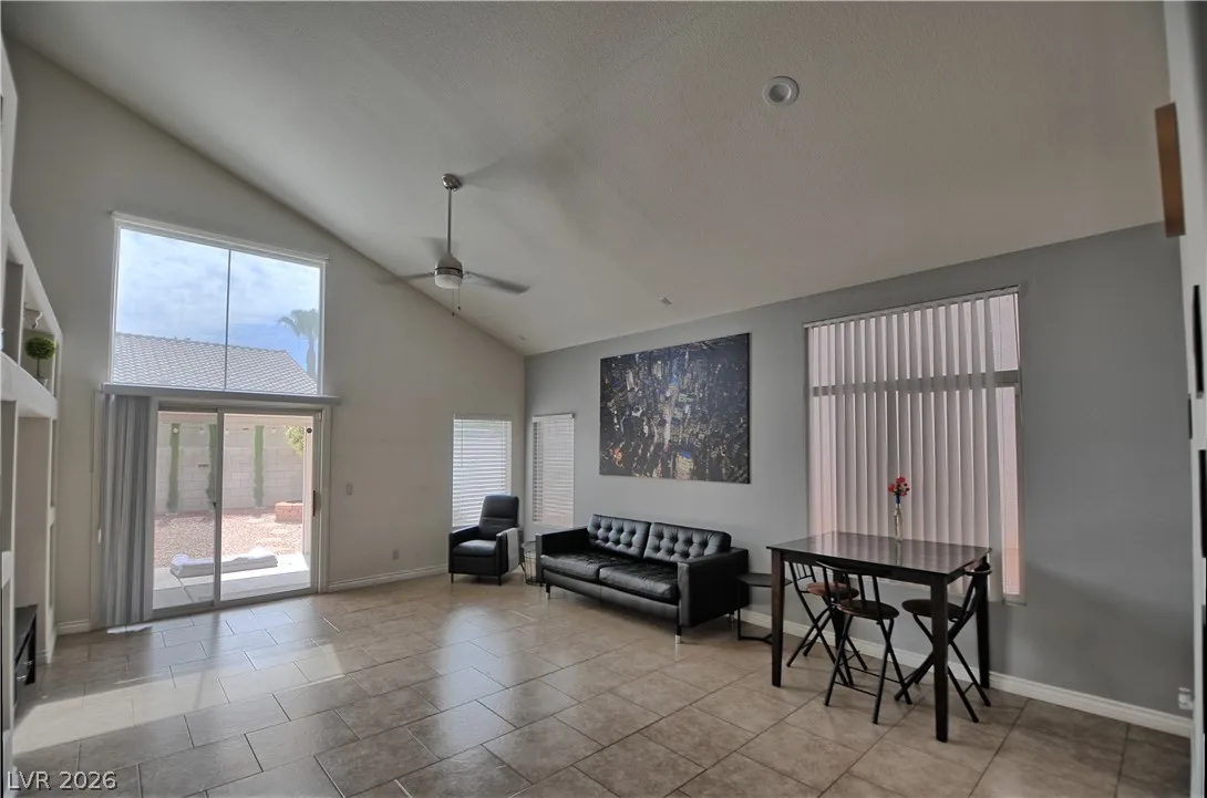 9218 Sleeping Tree Street — photo 4