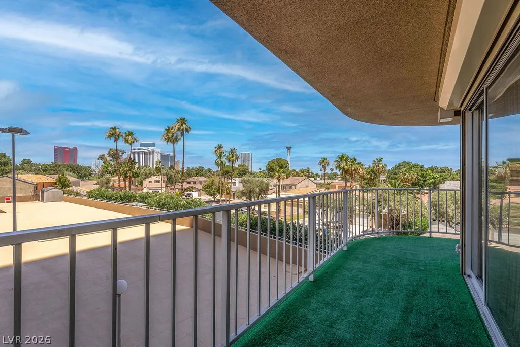 3111 Bel Air Drive 3A — photo 4