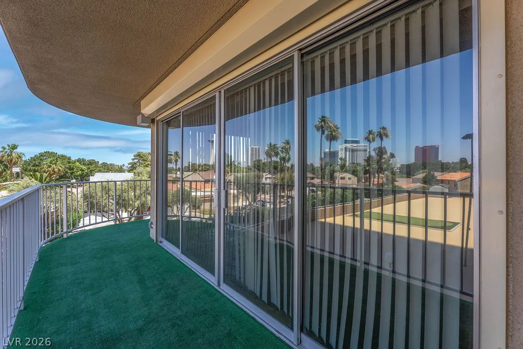 3111 Bel Air Drive 3A — photo 5
