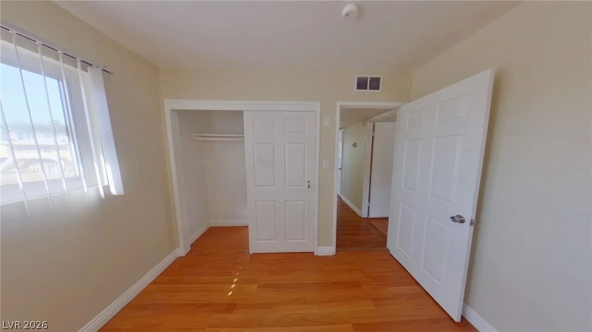512 North Circle 4 — photo 5
