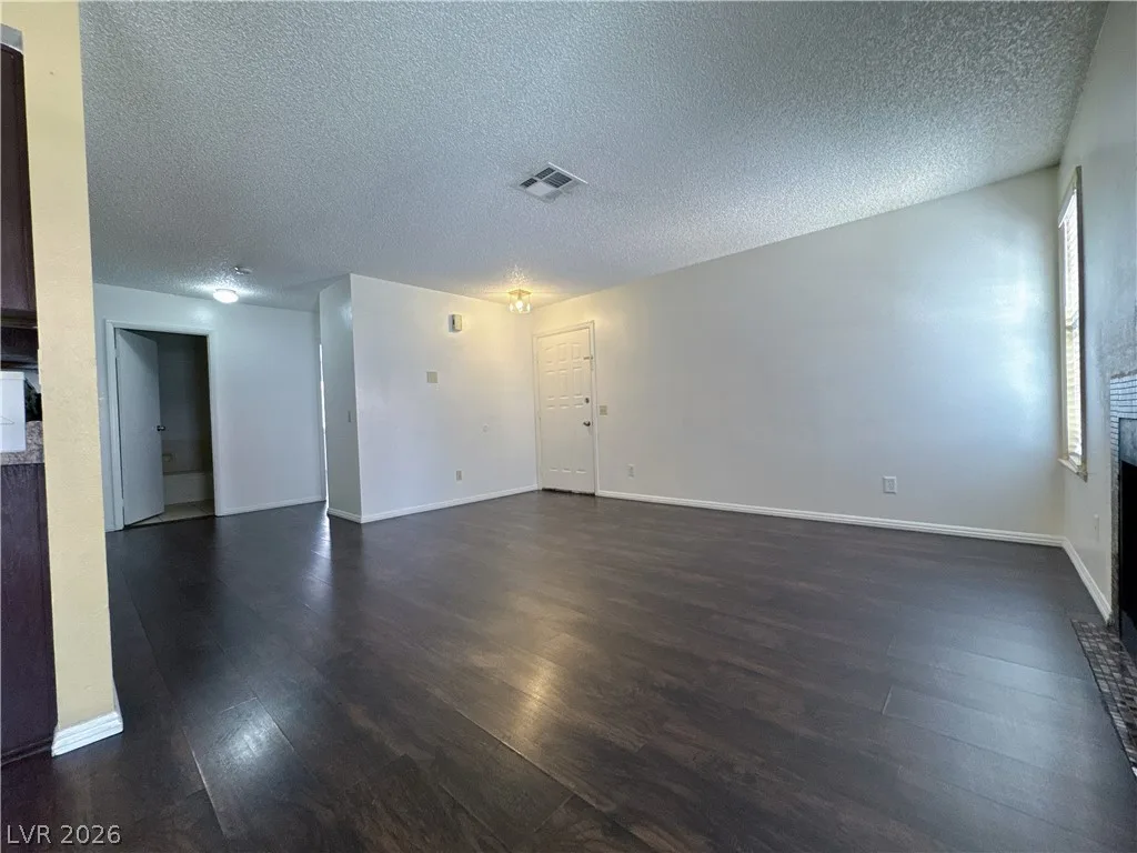 6659 West Tropicana Avenue 202 — photo 3