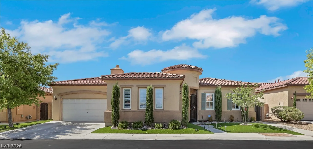 7135 Comanche Canyon Avenue — photo 1