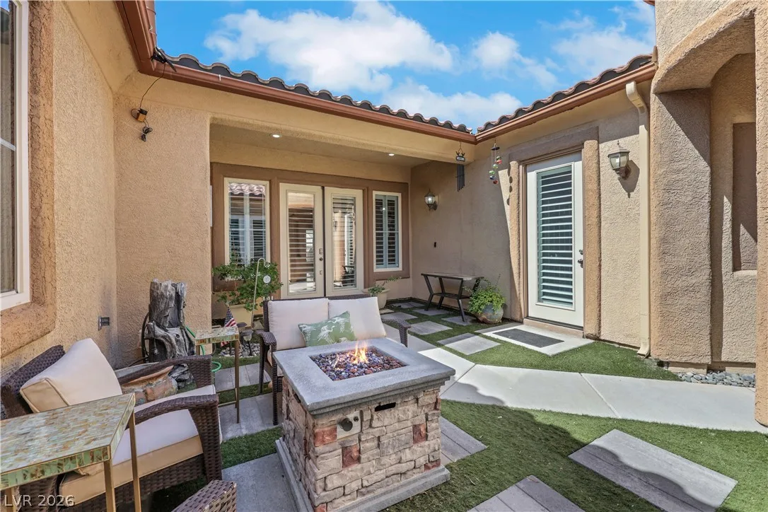 7135 Comanche Canyon Avenue — photo 5
