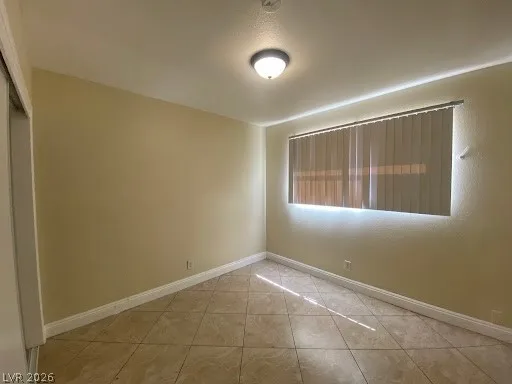512 North Circle 3 — photo 3