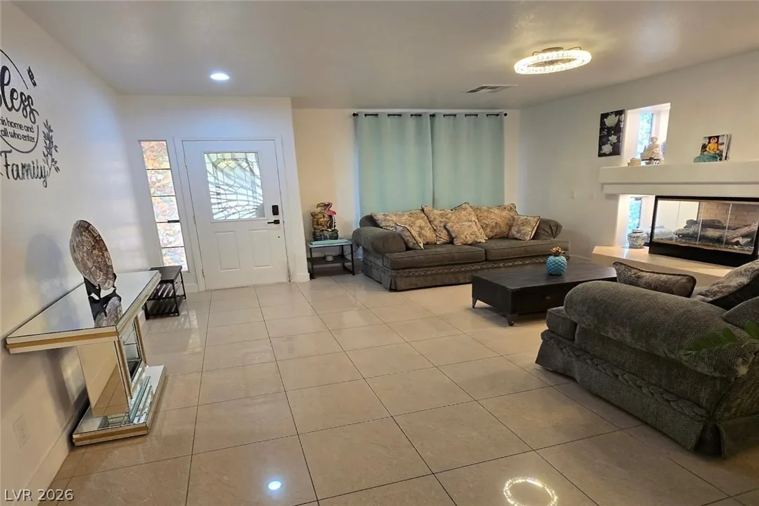 10766 Artesia Wells Street — photo 4