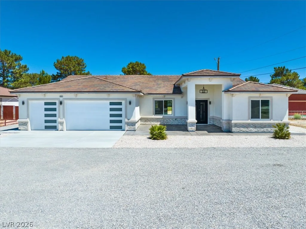 2861 South Firestone Court — photo 2