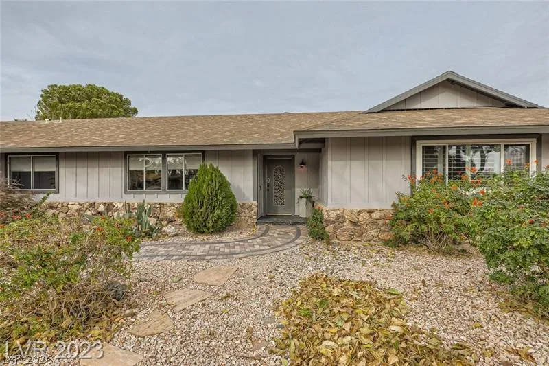3716 Greencrest Drive — photo 1