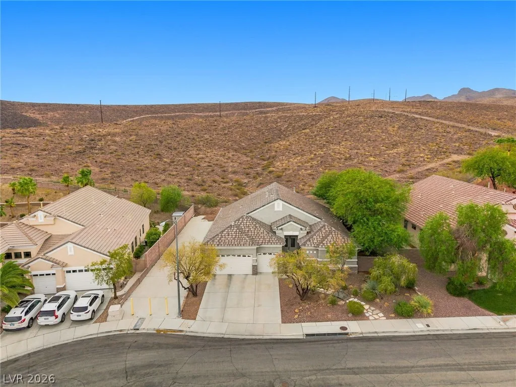 2058 Poetry Avenue — photo 4