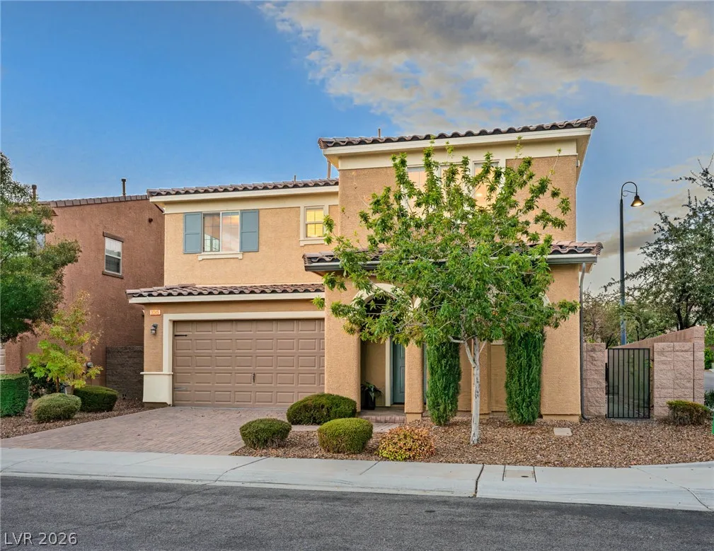 3045 Quiet Creek Avenue — photo 1