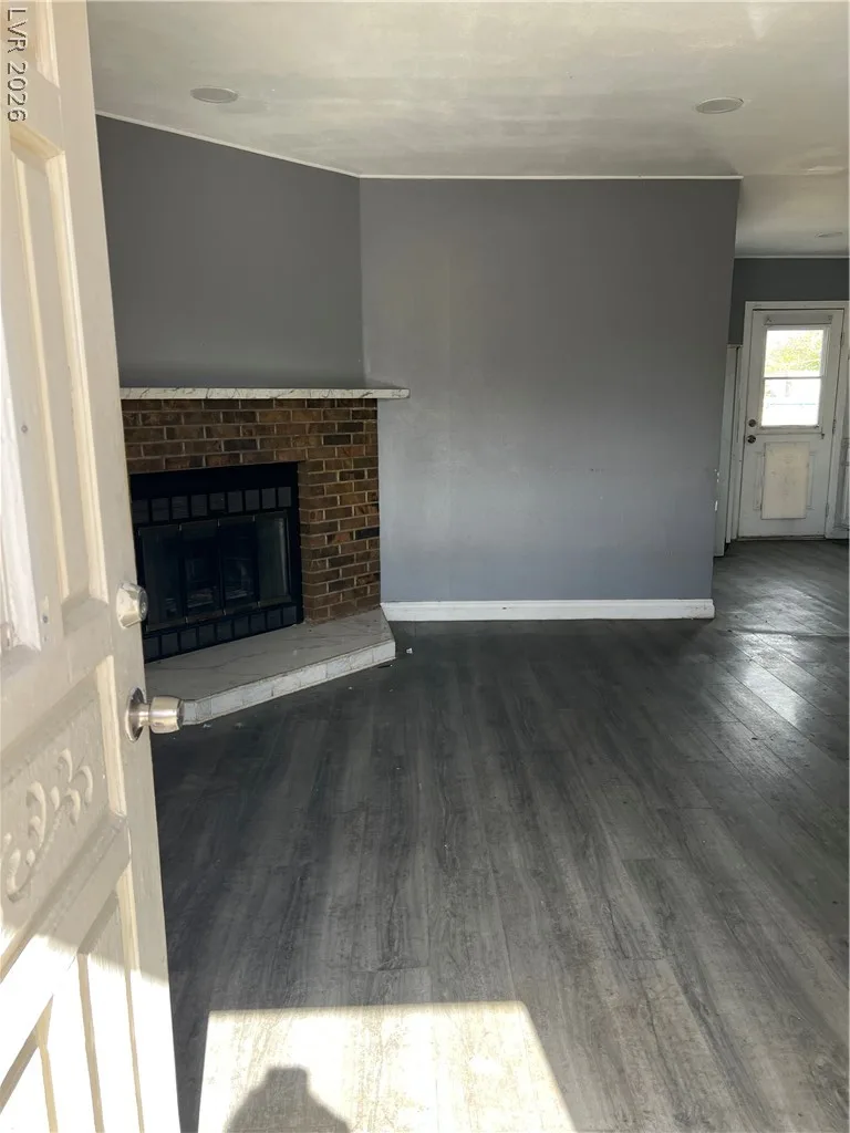 15 Washington Way — photo 2