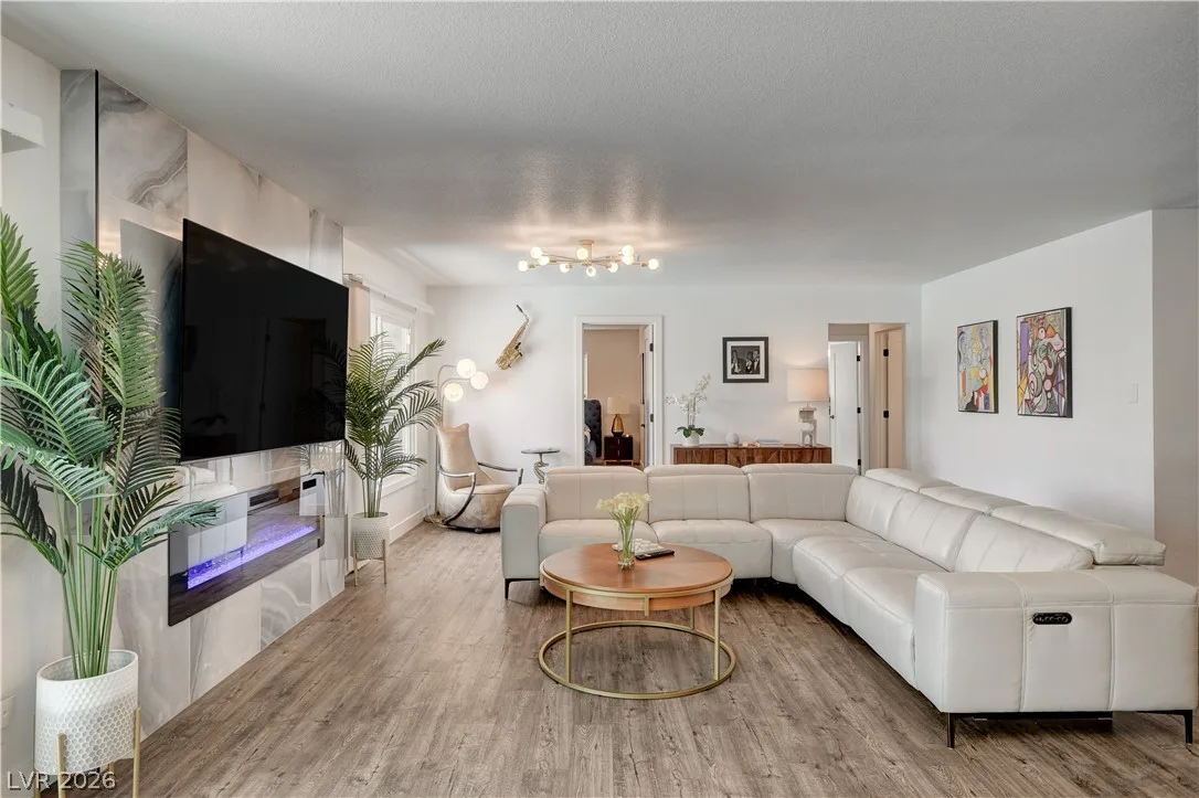 1305 South 16th Street — photo 3