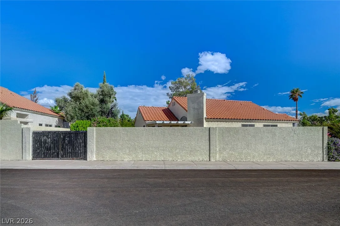 9932 Heffner Hills Circle — photo 2