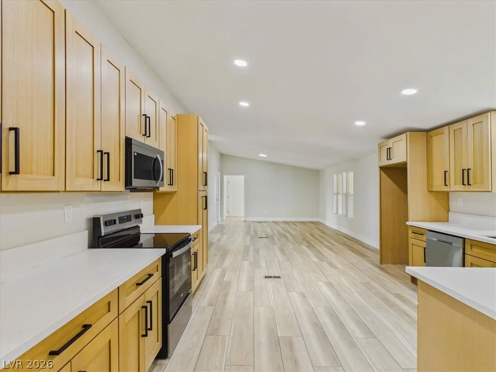 2350 West Adkisson Street — photo 4