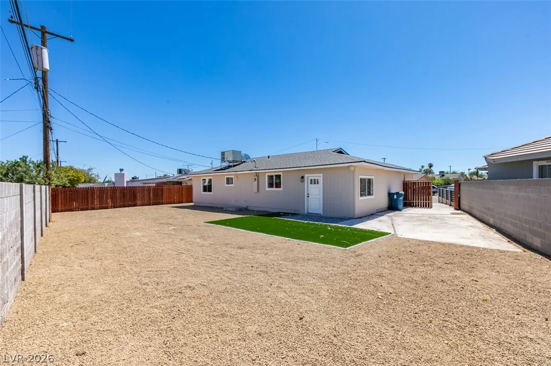 5920 Forrest Hills Lane — photo 5