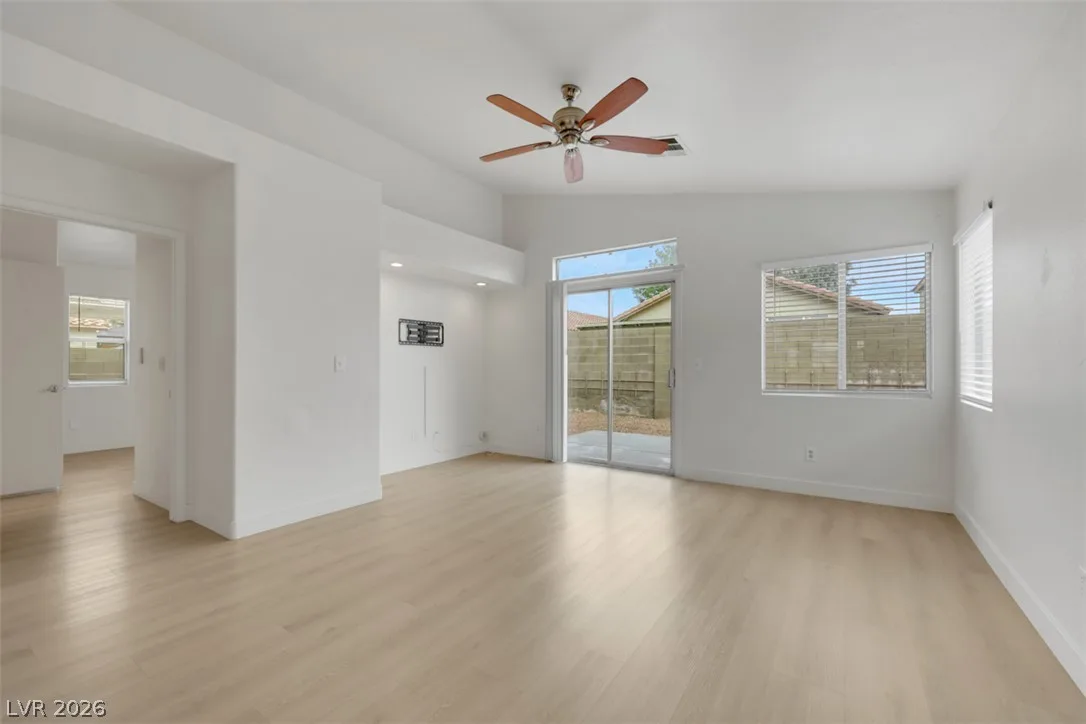 7254 Rock Castle Avenue — photo 4