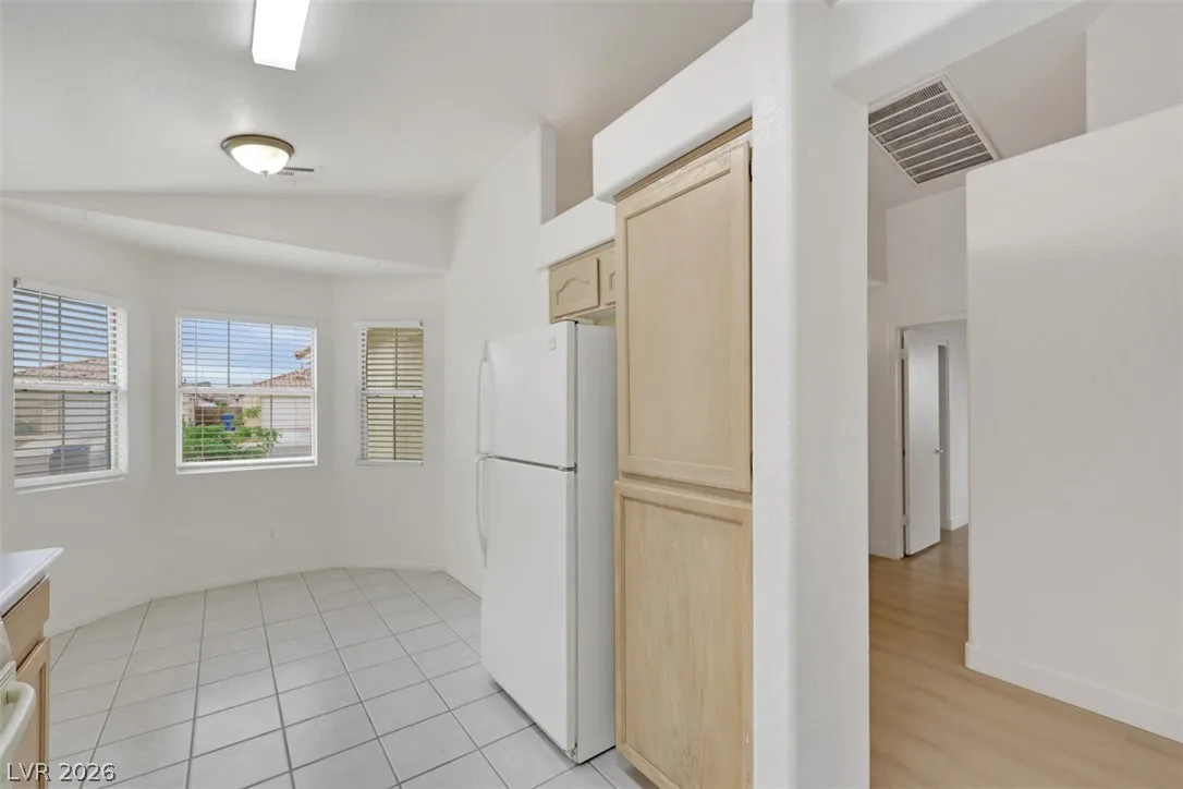 7254 Rock Castle Avenue — photo 5
