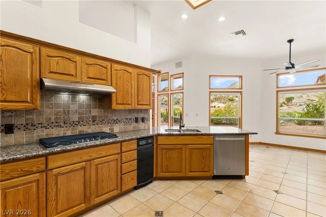 1101 Malachite Court — photo 3