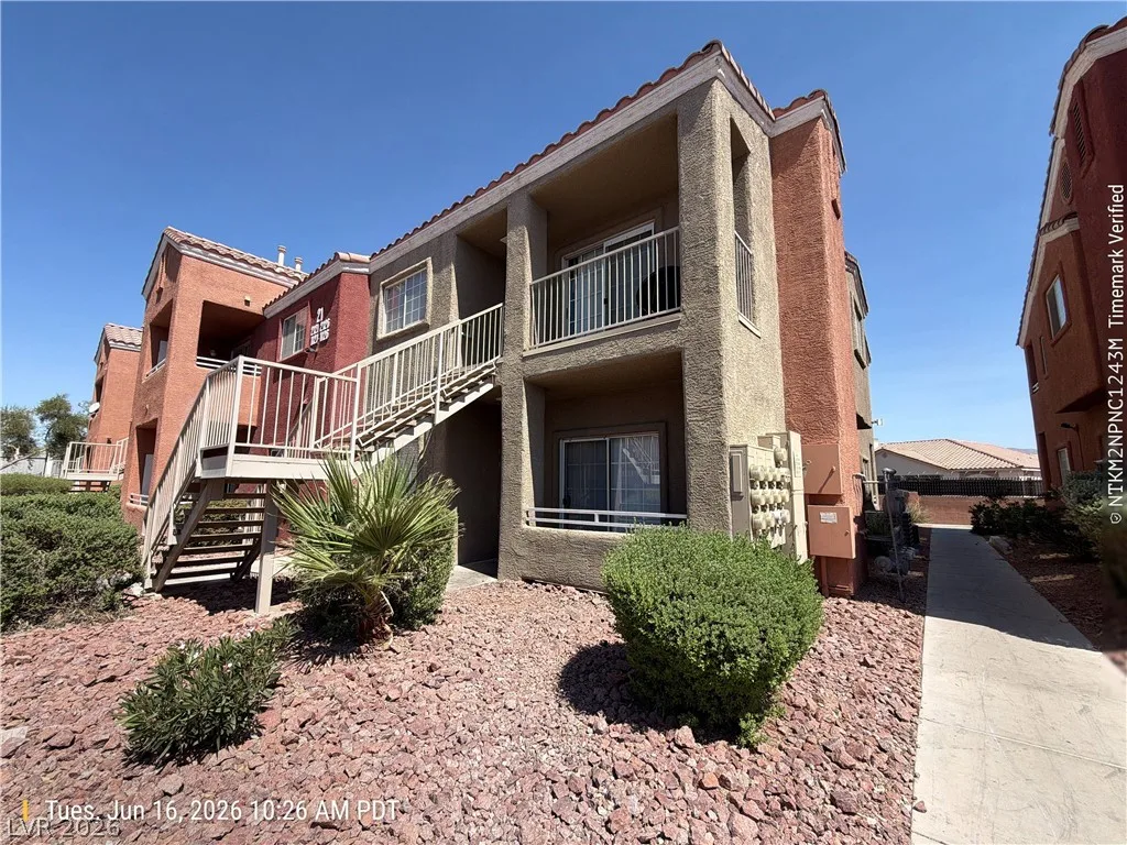 4730 East Craig Road 1124 — photo 1