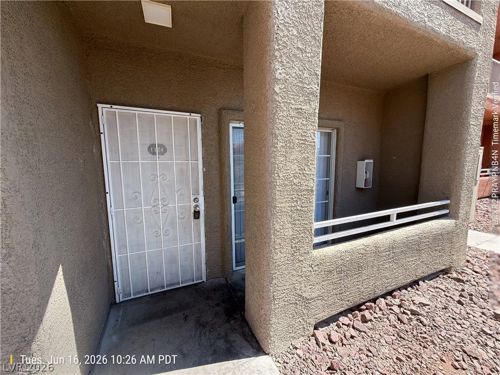 4730 East Craig Road 1124 — photo 2
